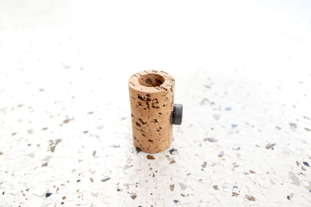 Wholesale - Wine Cork Magnet with Air Plant